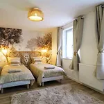 Holiday home Maison Cosy Avec Terrasse Au Coeur De