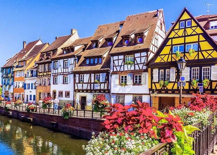 Holiday home Maison Cosy Avec Terrasse Au Coeur De